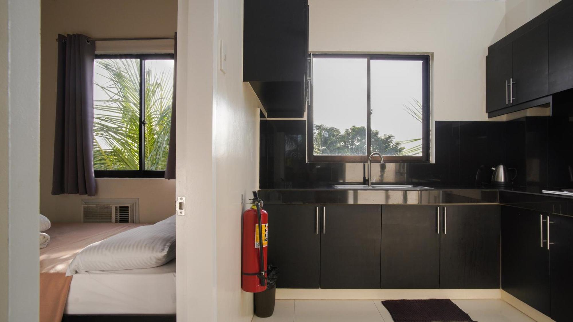 Garden Vista Hotel Davao City Стая снимка