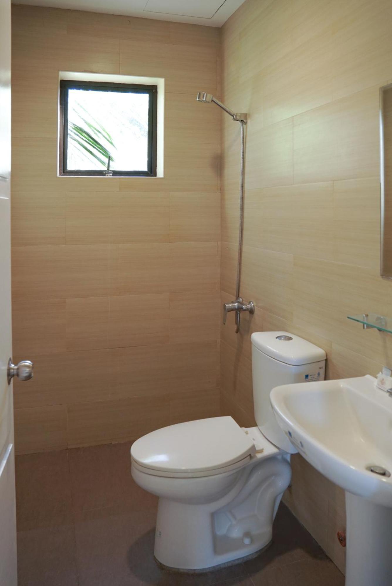 Garden Vista Hotel Davao City Стая снимка